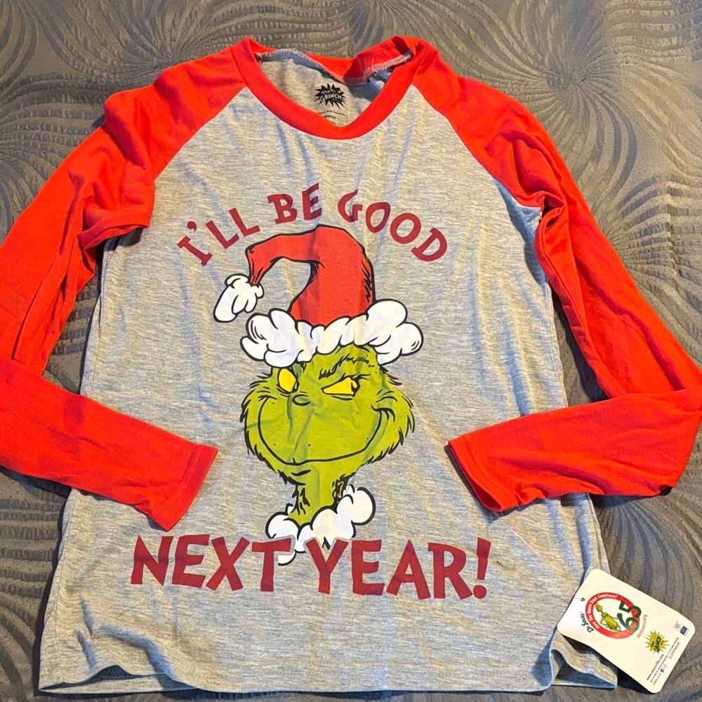 NWT Dr. Seuss Grinch Long Sleeve Tee - Red and Gray